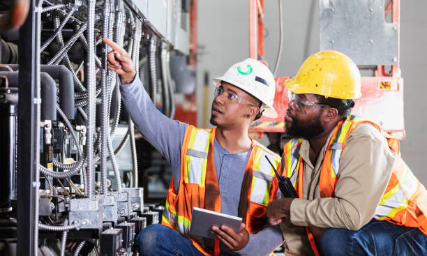 Best Affordable Electrician  in Holley, FL